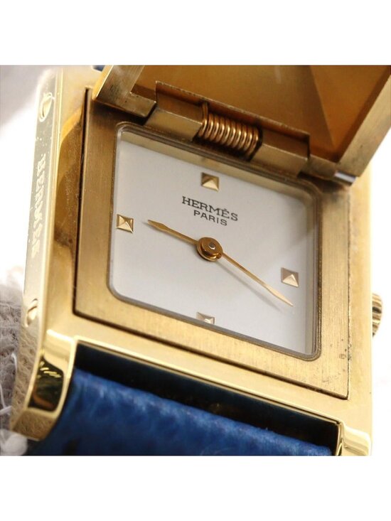 Hermes Medall Quartz Watch display picture 3